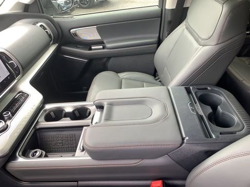 New 2025 Ford Expedition Active RWD image 35