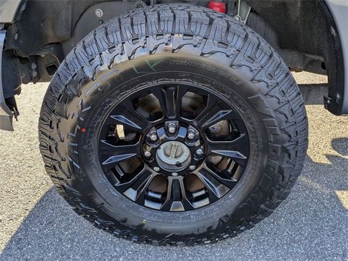 Certified 2021 Ford F250 Lariat image 12