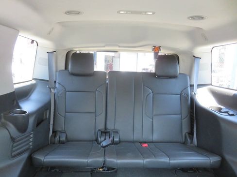 Used 2016 GMC Yukon SLT w/ Open Road Package AWD/4WD image 27