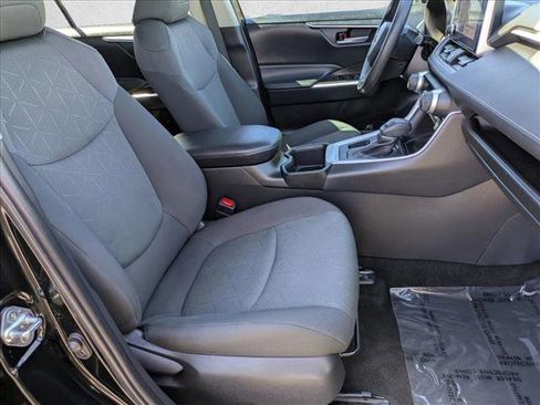 Used 2023 Toyota RAV4 XLE FWD image 20