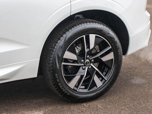 New 2026 Volvo XC60 B5 Core AWD/4WD image 10