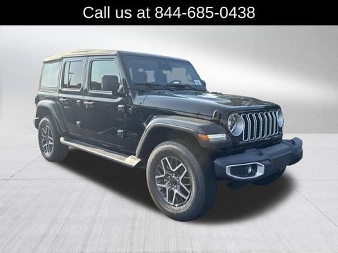 New 2026 Jeep Wrangler Unlimited Sahara AWD/4WD image 3