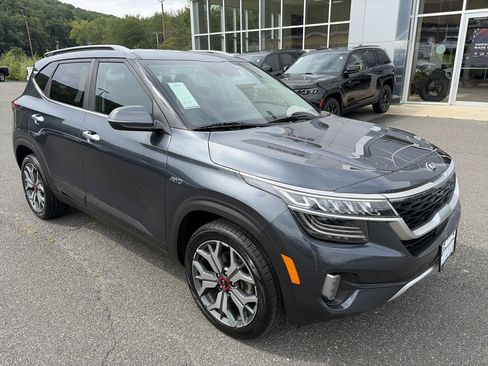 Used 2021 Kia Seltos SX w/ SX Sunroof Package AWD/4WD image 7