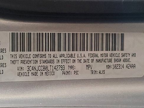 Used 2020 Jeep Compass Limited FWD image 33