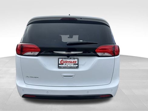 New 2026 Chrysler Voyager LX FWD image 19
