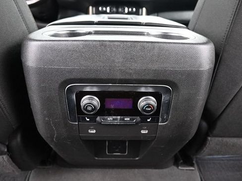 Used 2024 Chevrolet Suburban High Country AWD/4WD image 27