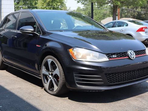 Used 2017 Volkswagen GTI SE FWD image 6
