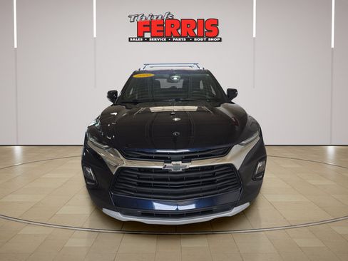 Used 2020 Chevrolet Blazer LT FWD image 2