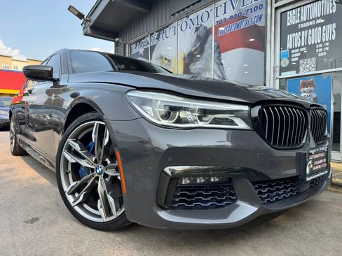 Used 2018 BMW 750i RWD image 1
