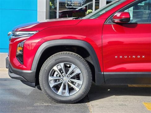 New 2026 Chevrolet Equinox LT w/ Convenience Package II image 10