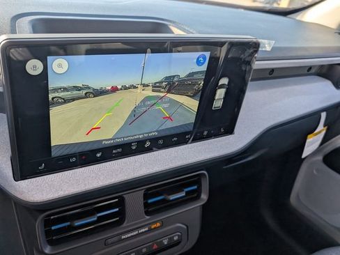 New 2025 Ford Maverick XLT w/ XLT Luxury Package image 12