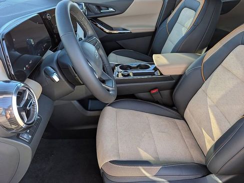 New 2026 Chevrolet Equinox ACTIV image 17