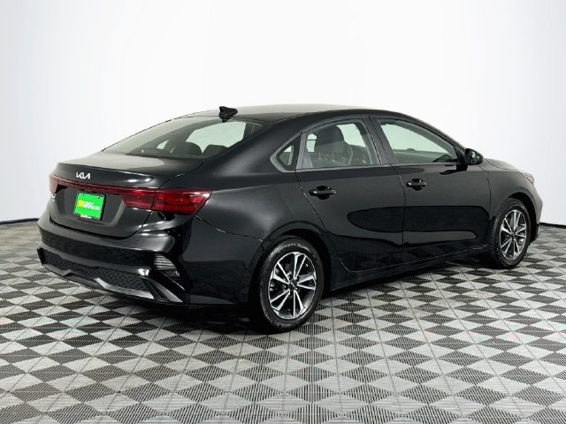 Used 2024 Kia Forte LXS FWD image 8