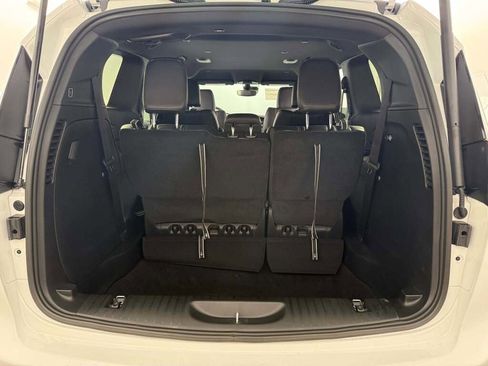 New 2026 Chrysler Pacifica Select image 18