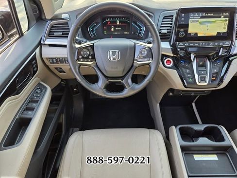 Used 2019 Honda Odyssey Elite image 14