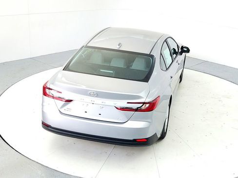 Used 2026 Toyota Camry LE AWD/4WD image 17