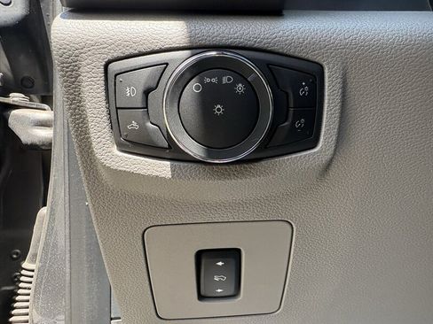 Used 2015 Ford F150 XLT w/ Equipment Group 301A Mid RWD image 15