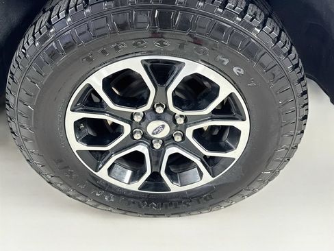 Used 2024 Ford Expedition XLT AWD/4WD image 41
