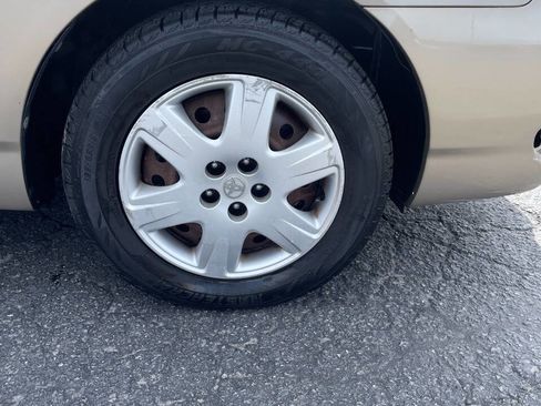 Used 2007 Toyota Corolla LE image 9