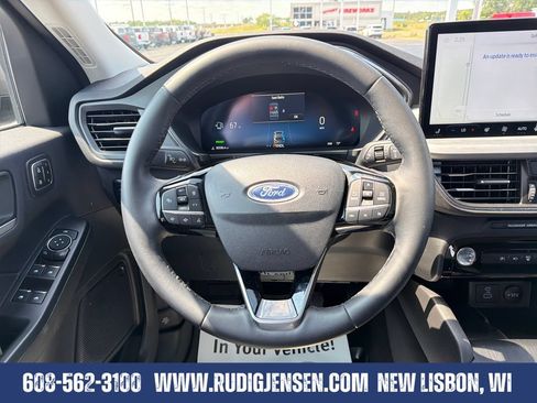 Used 2023 Ford Escape Platinum AWD/4WD image 14