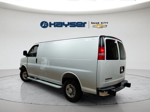 Used 2025 Chevrolet Express 2500 w/ Driver Convenience Package RWD image 5