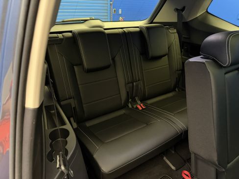 Used 2023 Volkswagen Atlas SEL AWD/4WD image 27