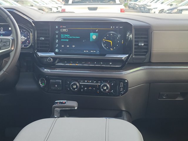 Used 2023 Chevrolet Silverado 1500 RST w/ Convenience Package II AWD/4WD image 4