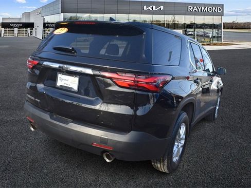 Certified 2022 Chevrolet Traverse LS image 3