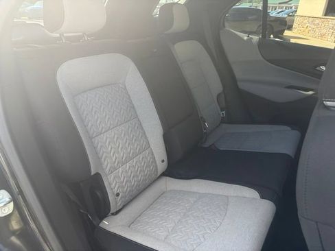Used 2022 Chevrolet Equinox LS FWD image 35