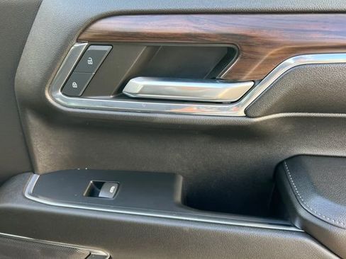 Used 2024 GMC Sierra 1500 SLT image 21