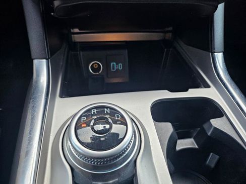 Used 2022 Ford Explorer XLT w/ Equipment Group 202A image 47