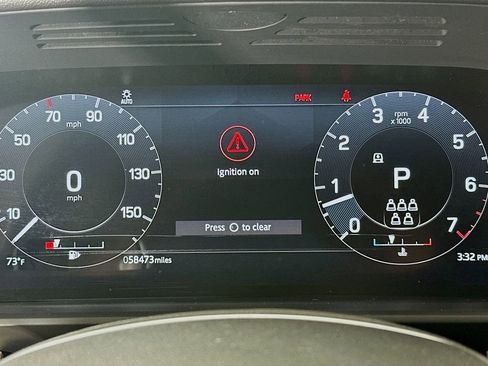 Used 2021 Land Rover Discovery S image 13