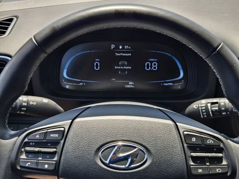 Certified 2023 Hyundai Venue SEL FWD image 29