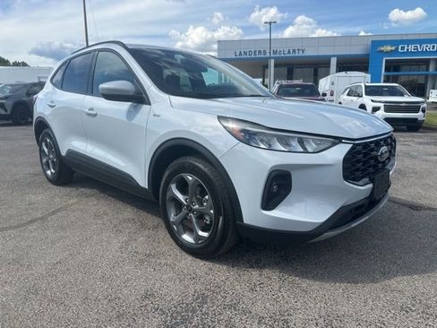 Used 2025 Ford Escape ST-Line Select AWD/4WD image 1