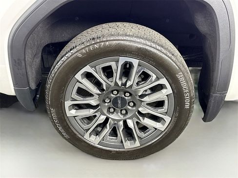 Used 2024 GMC Sierra 1500 Denali Ultimate image 37