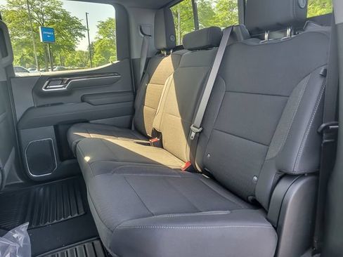 New 2026 GMC Sierra 1500 SLE w/ Preferred Package AWD/4WD image 11