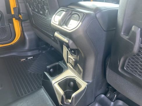 Used 2021 Jeep Wrangler Unlimited Rubicon w/ Steel Bumper Group image 15