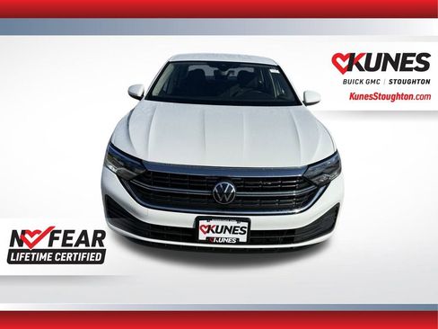 Used 2024 Volkswagen Jetta S image 4