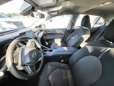 Used 2024 Toyota Camry LE FWD image 10