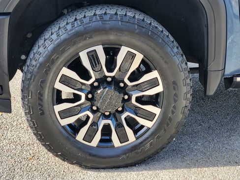 Certified 2024 GMC Sierra 2500 Denali Ultimate image 12