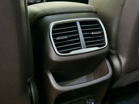 Used 2020 Hyundai Santa Fe Limited image 13