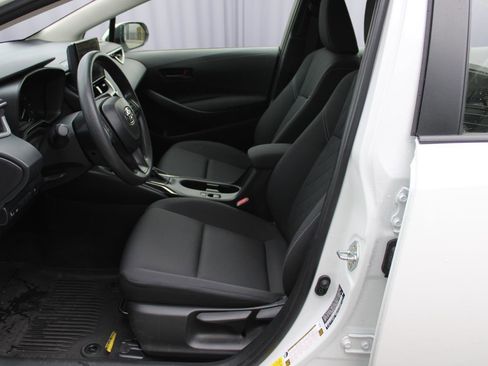 Certified 2024 Toyota Corolla LE image 30