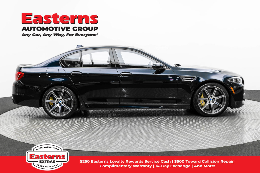 Used 2015 BMW M5 RWD image 5