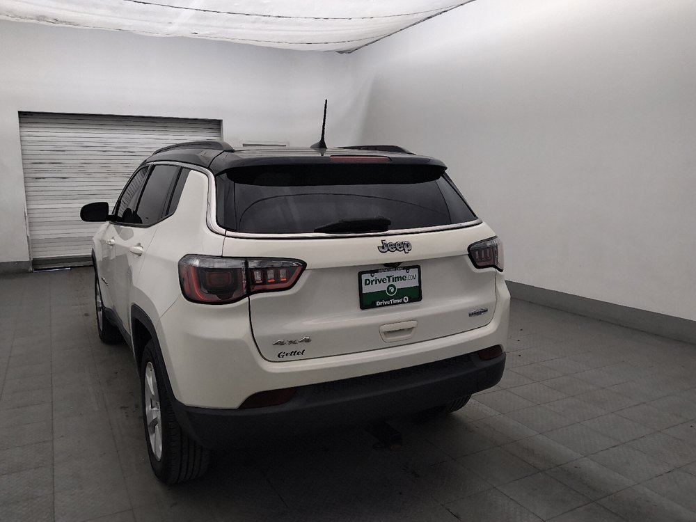 Used 2019 Jeep Compass Latitude w/ Popular Equipment Group AWD/4WD image 5