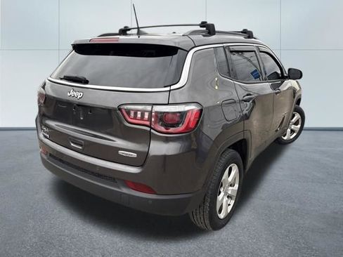 Used 2019 Jeep Compass Latitude w/ Safe & Security Group image 4