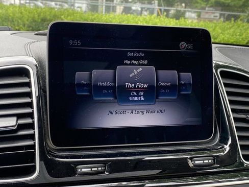 Used 2019 Mercedes-Benz GLS 450 4MATIC image 25
