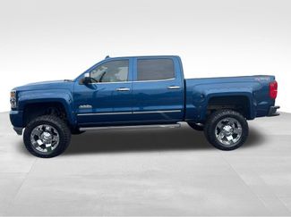 Used 2017 Chevrolet Silverado 1500 High Country AWD/4WD video 2