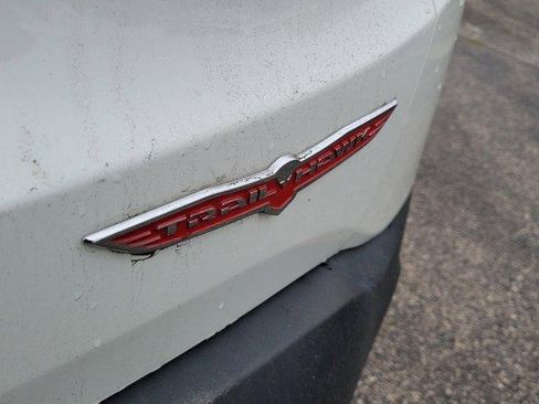 Used 2017 Jeep Renegade Trailhawk image 8