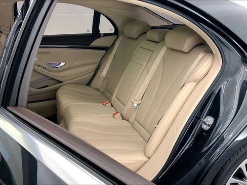 Used 2019 Mercedes-Benz S 450 Sedan image 18
