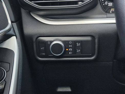 Used 2021 Ford Explorer XLT RWD image 27